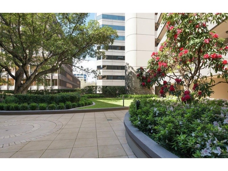 706/23 Queens Road, Melbourne VIC 3004