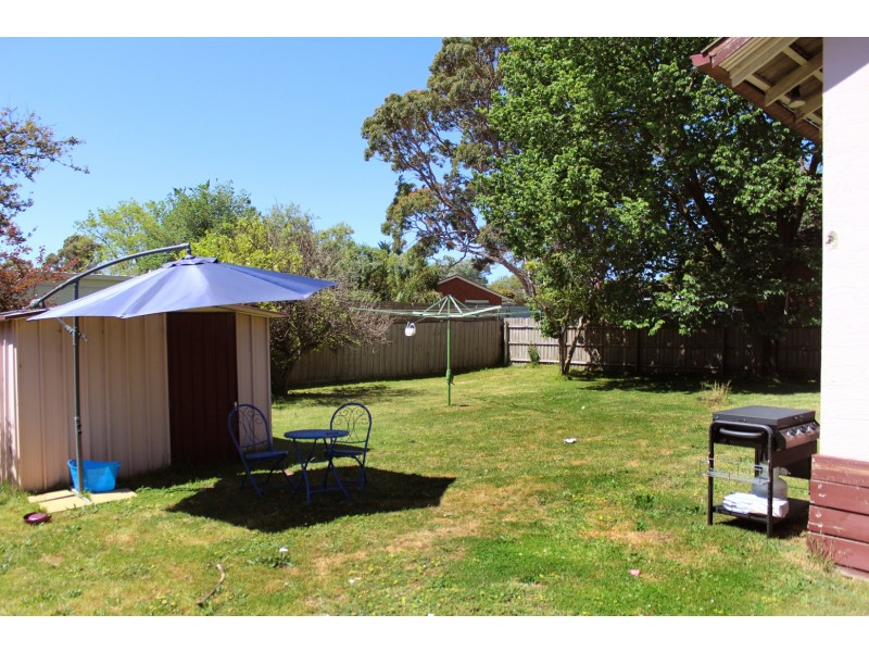 13 Nyrang Street, Chadstone VIC 3148