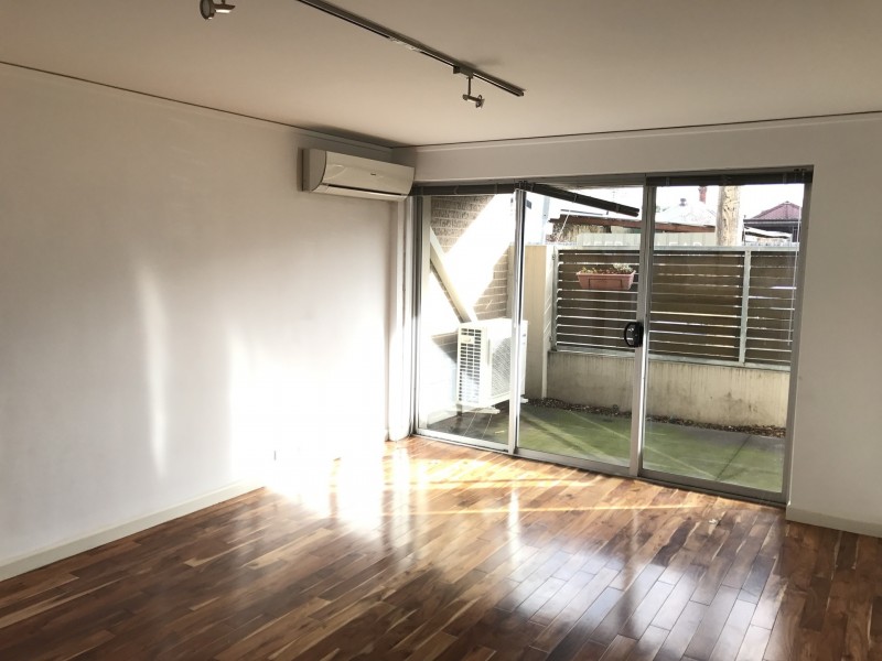 2/23 Farmer Street, Richmond VIC 3121