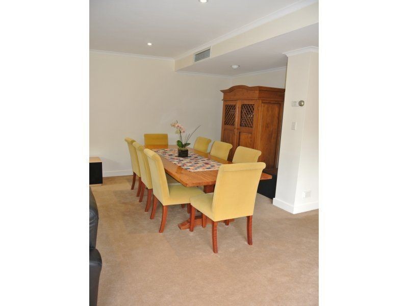 6 Ellesmore Court, Kew VIC 3101