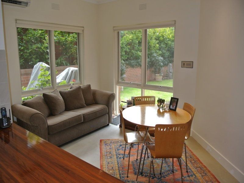 6 Ellesmore Court, Kew VIC 3101