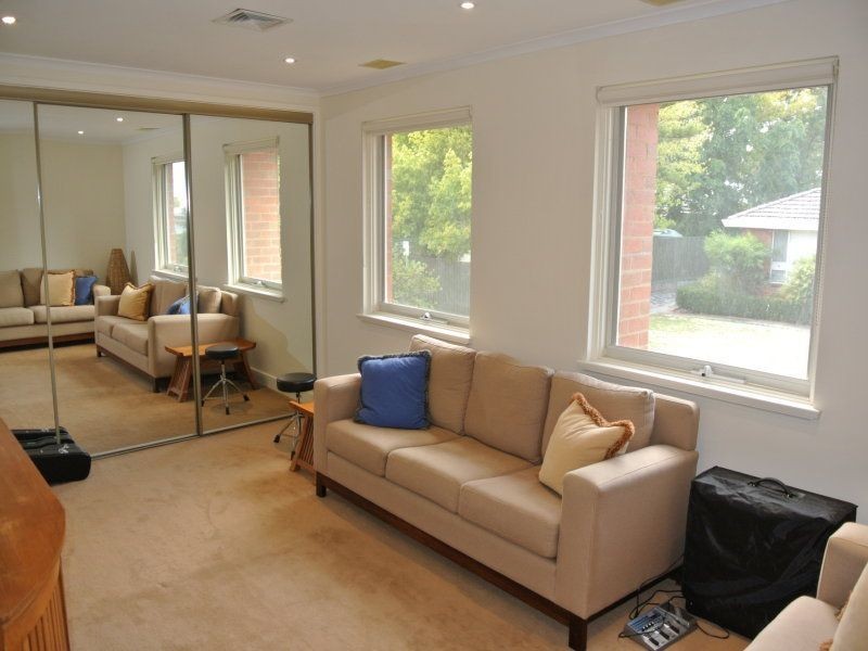 6 Ellesmore Court, Kew VIC 3101