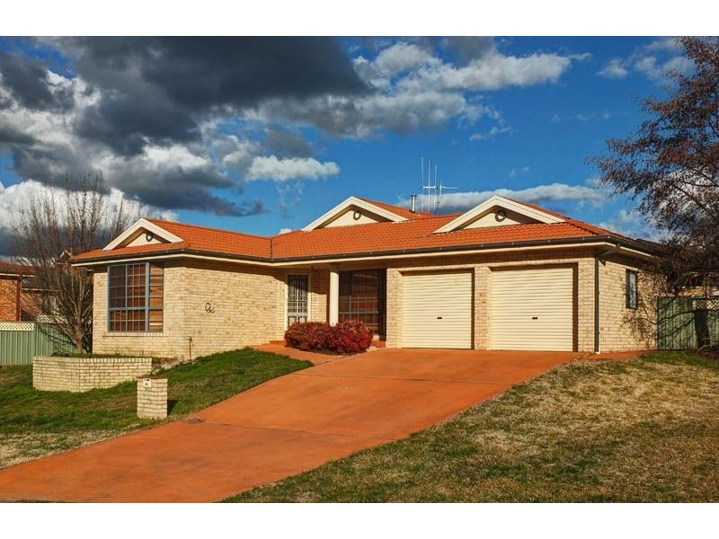 49 Northstoke Way, Orange NSW 2800