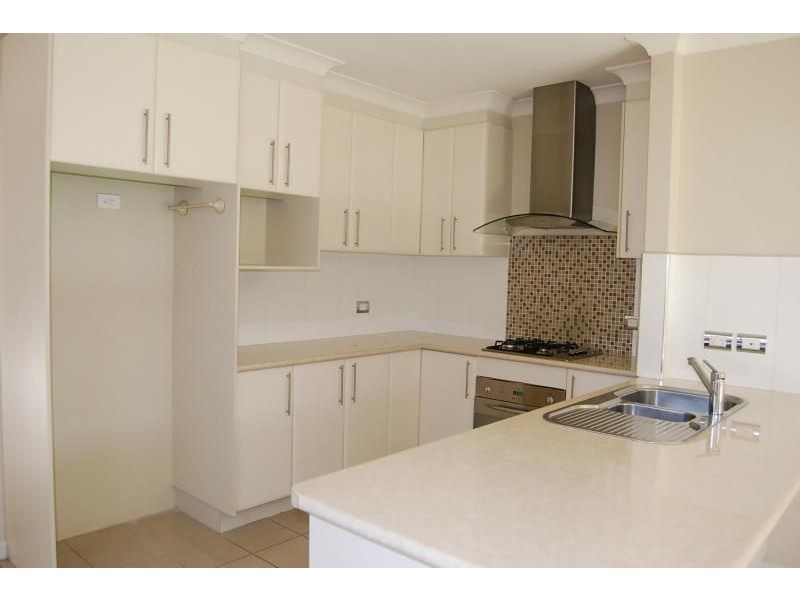1/11 Warrigal Place, Orange NSW 2800