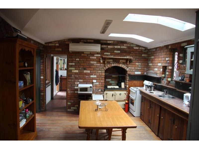 283 Russell Street, Bathurst NSW 2795