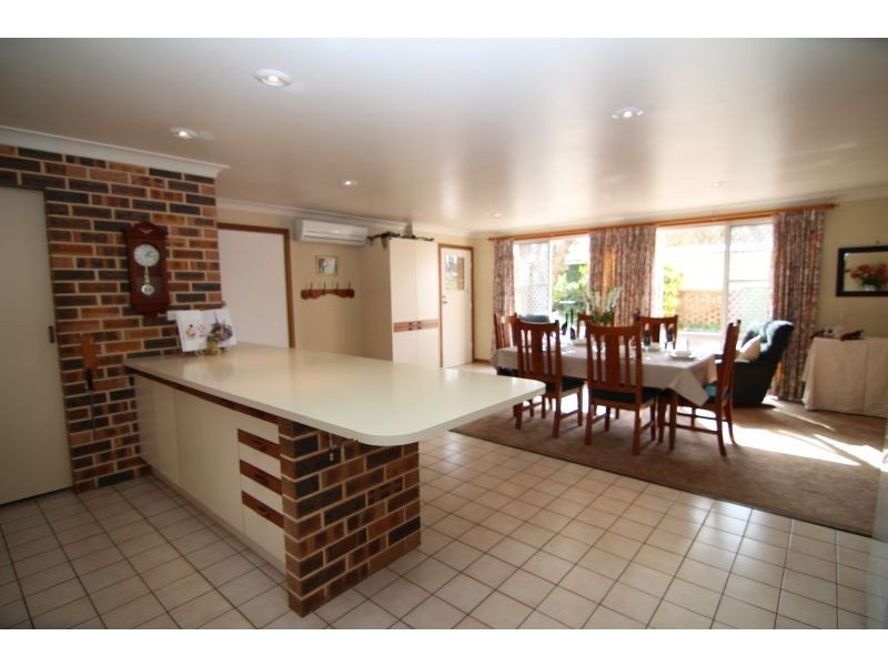 30 Lawson Crescent, Orange NSW 2800