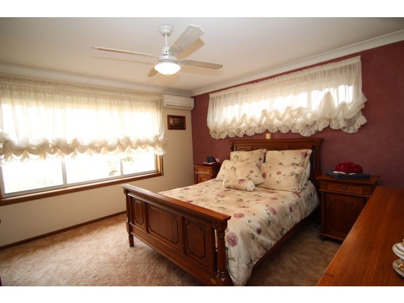 30 Lawson Crescent, Orange NSW 2800