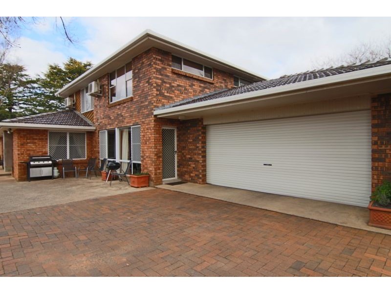 30 Lawson Crescent, Orange NSW 2800