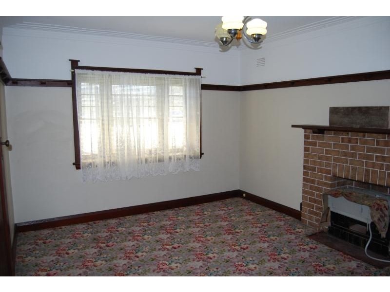 84 McLachlan Street, Orange NSW 2800