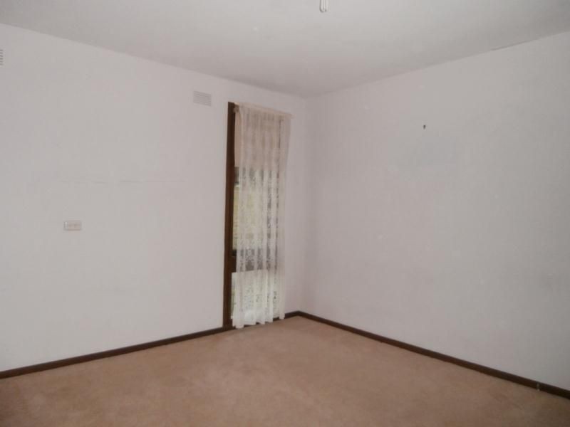 24 Ennis Way, Bathurst NSW 2795