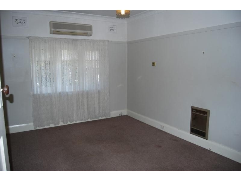 50 Bathurst Road, Orange NSW 2800