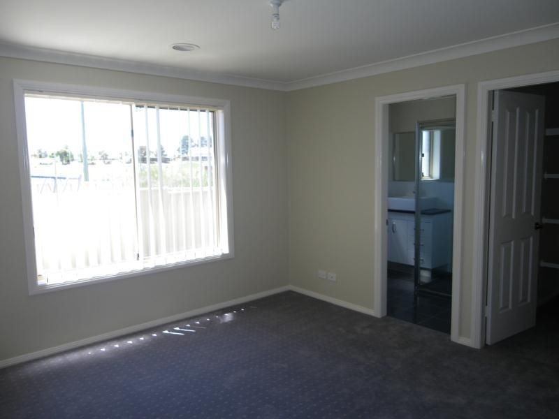 6 Bella Vista Close, Orange NSW 2800