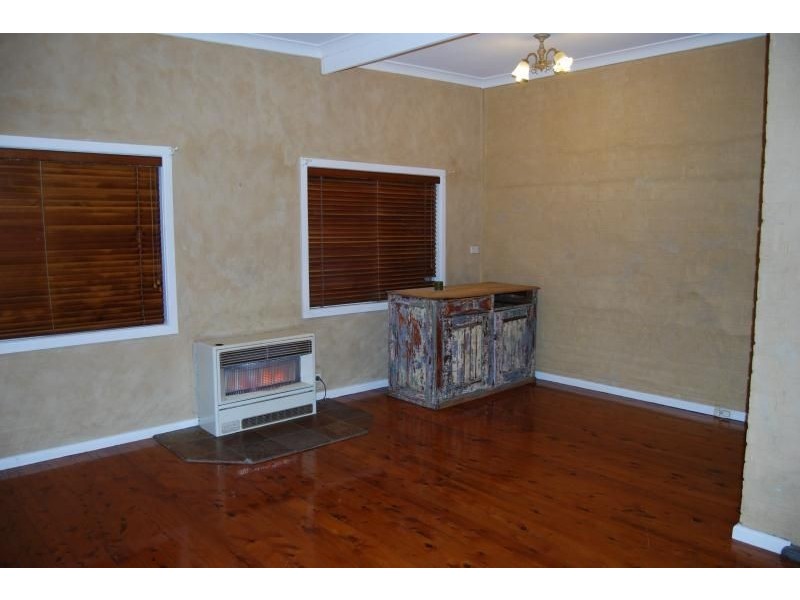 1 Crowson Street, Millthorpe NSW 2798