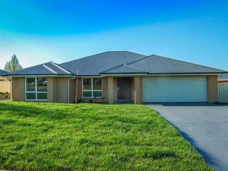 10 Stirling Avenue, Orange NSW 2800