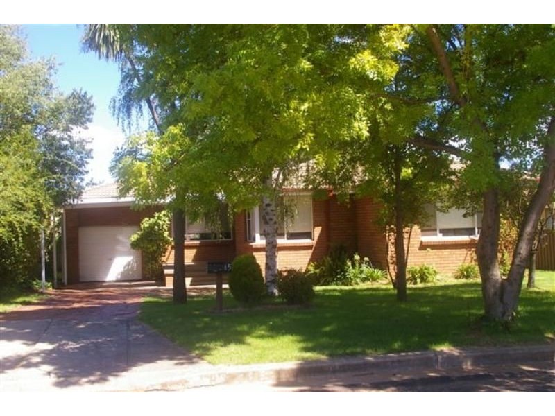 15 Caleula Crescent, Orange NSW 2800