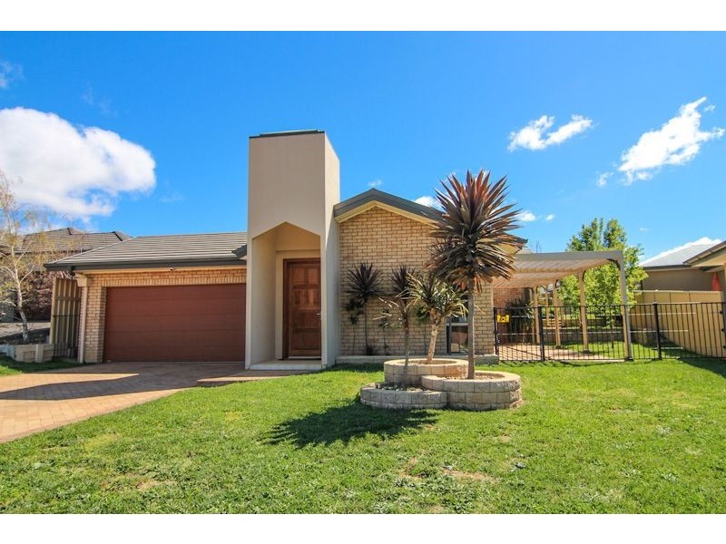 7 Diamond Drive, Orange NSW 2800