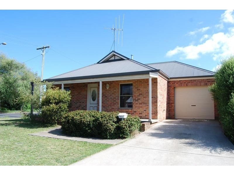 111 Dalton Street, Orange NSW 2800