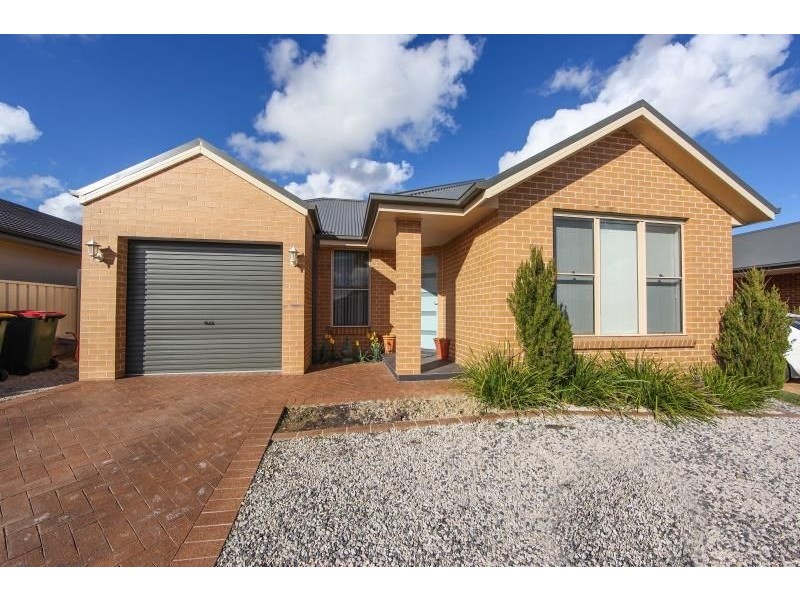 12 Begonia Place, Orange NSW 2800