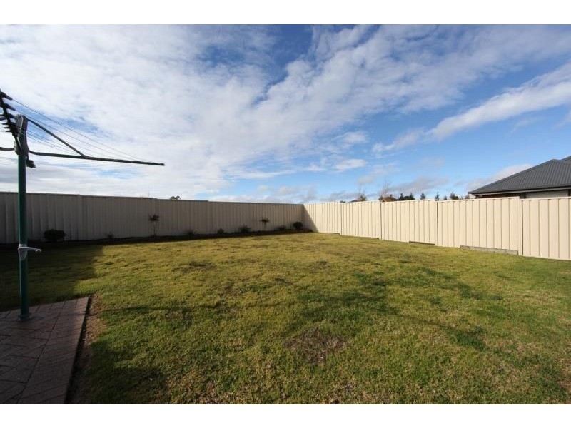 12 Begonia Place, Orange NSW 2800