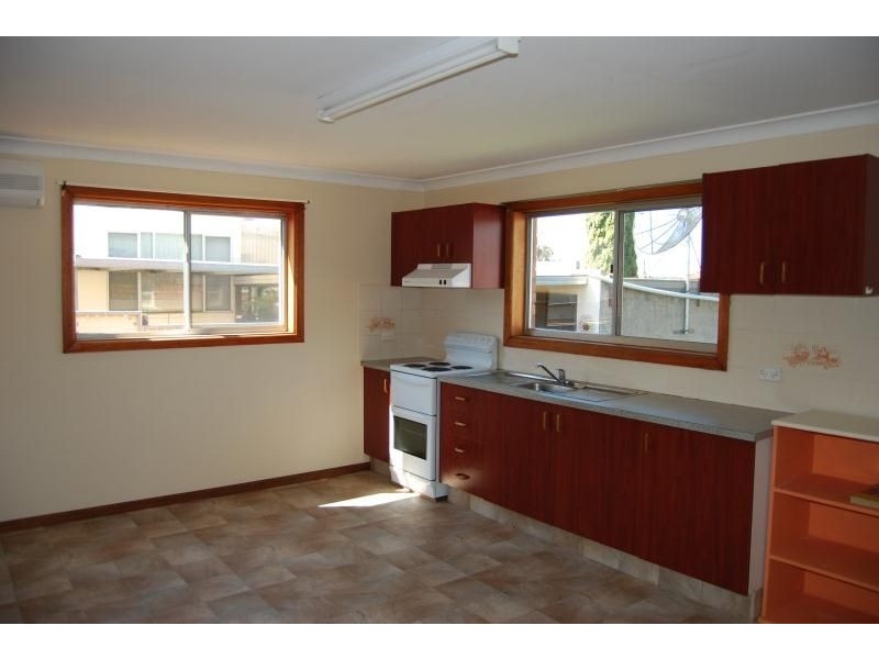 324 Lords Place, Orange NSW 2800