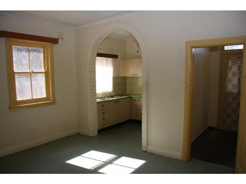173 Rocket Street, Bathurst NSW 2795