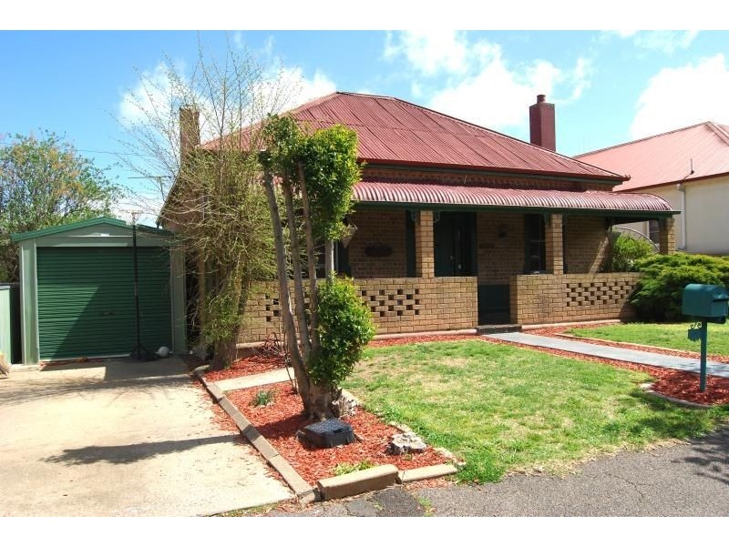 99 Autumn Street, Orange NSW 2800