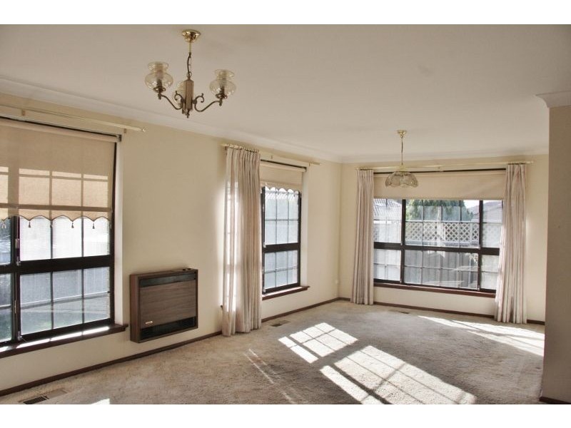 15 Bullock Place, Bathurst NSW 2795