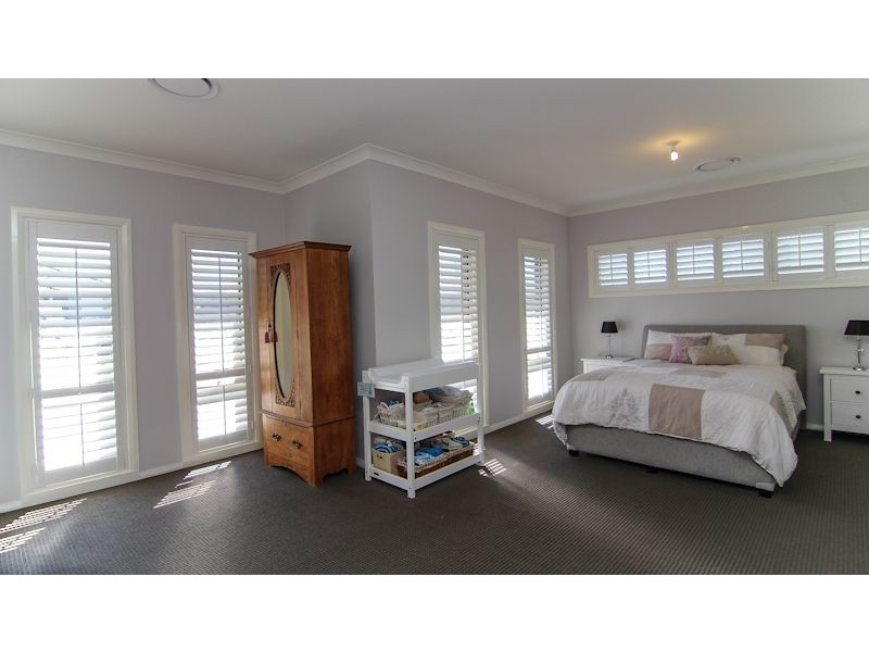 9 Pippin Way, Orange NSW 2800