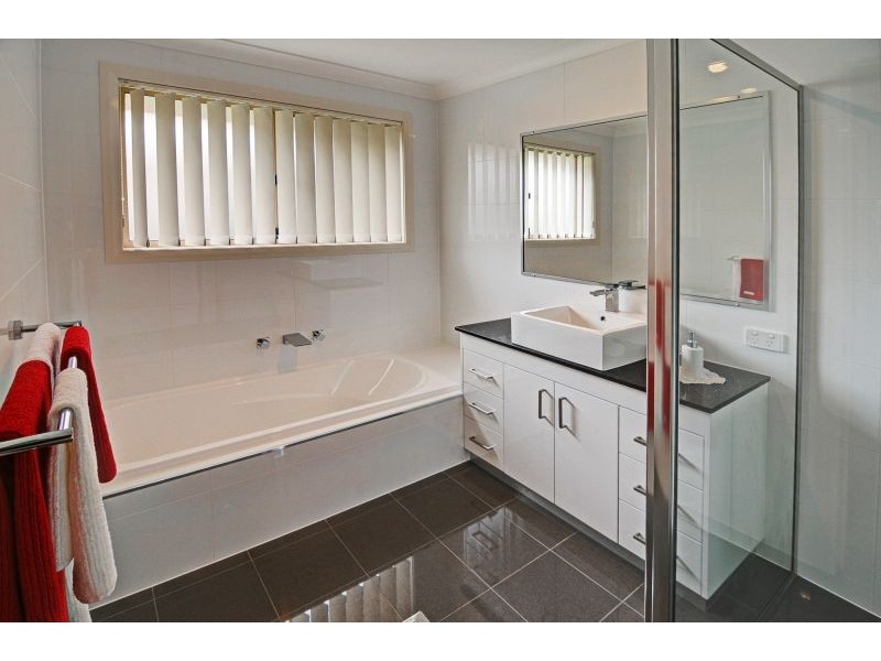 7 Sunburst Street, Orange NSW 2800