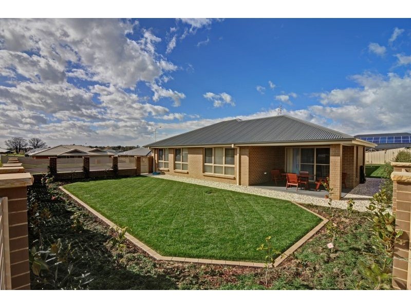 7 Sunburst Street, Orange NSW 2800