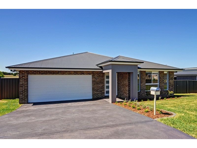 8 Mariposa Street, Orange NSW 2800