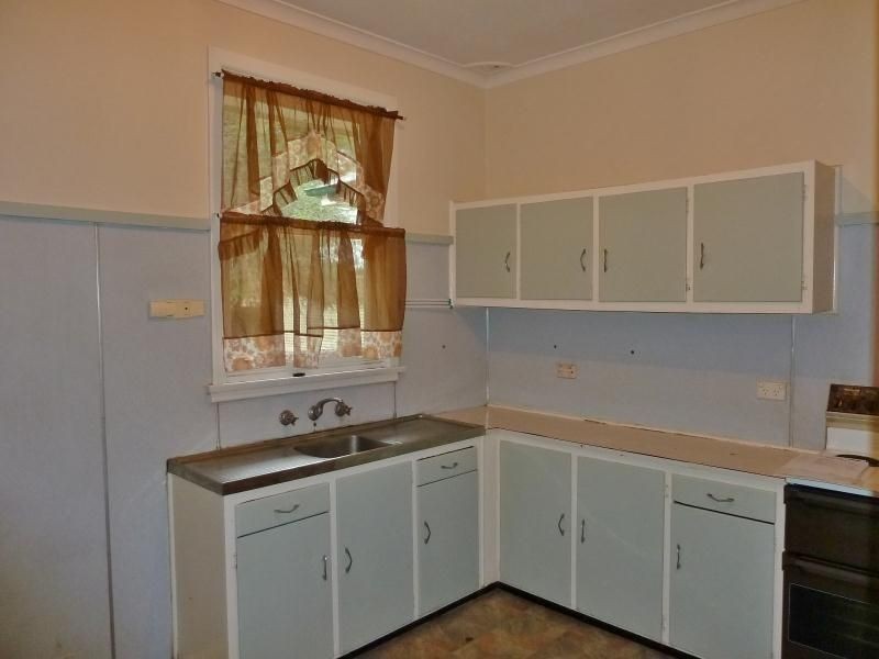 16 McKay Crescent, Orange NSW 2800