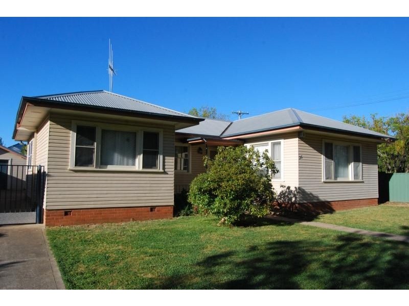 36 Warrendine Street, Orange NSW 2800