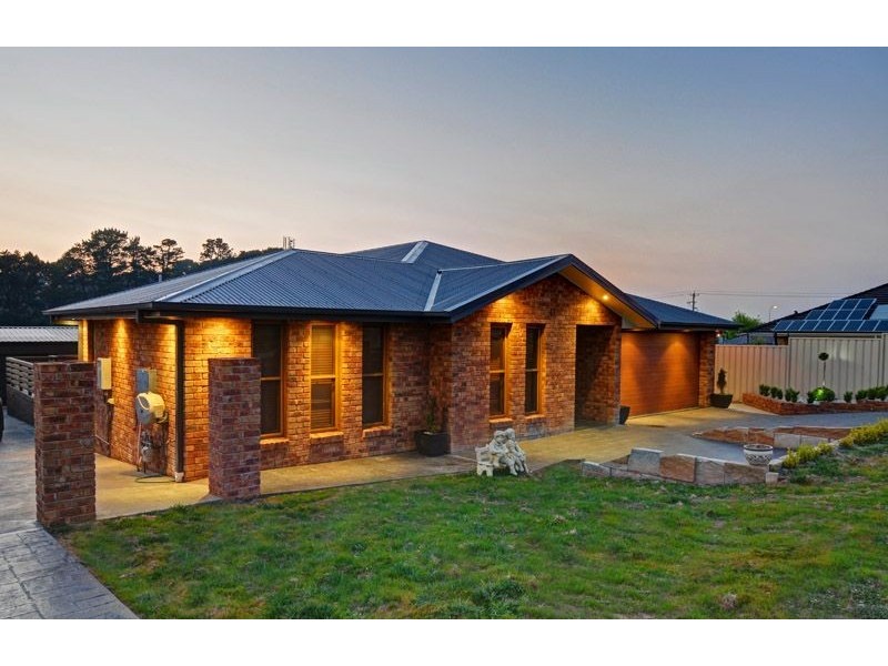 4 Diamond Drive, Orange NSW 2800