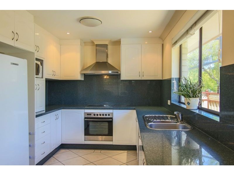 7 James Cook Crescent, Orange NSW 2800