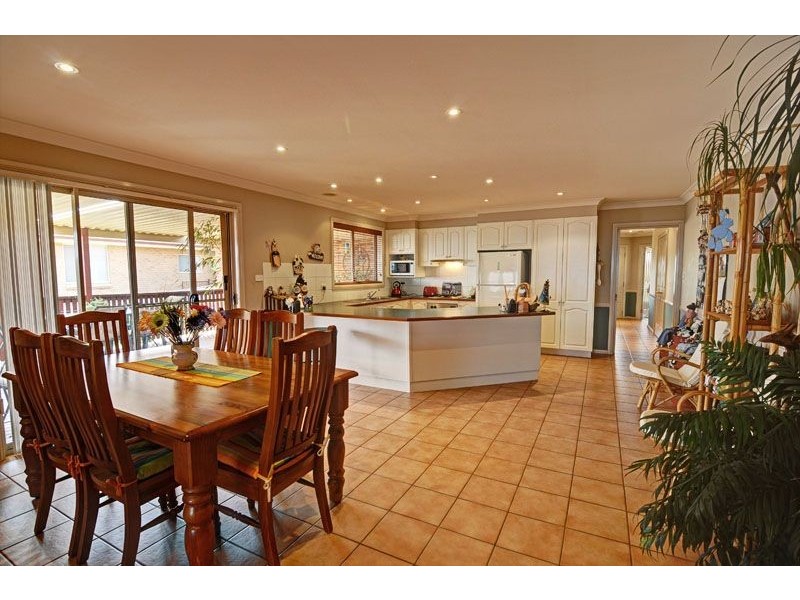 27 Olympic Drive, Orange NSW 2800