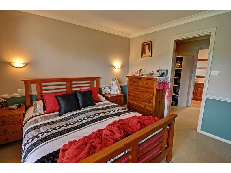 27 Olympic Drive, Orange NSW 2800