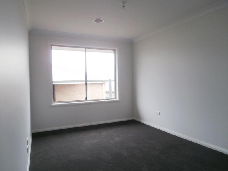 15 Jade Close, Bathurst NSW 2795