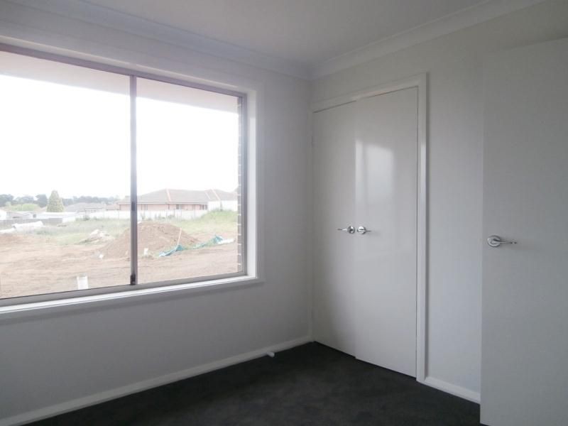 15 Jade Close, Bathurst NSW 2795