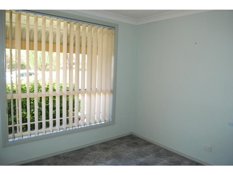 1/115 Burrendong Way, Orange NSW 2800