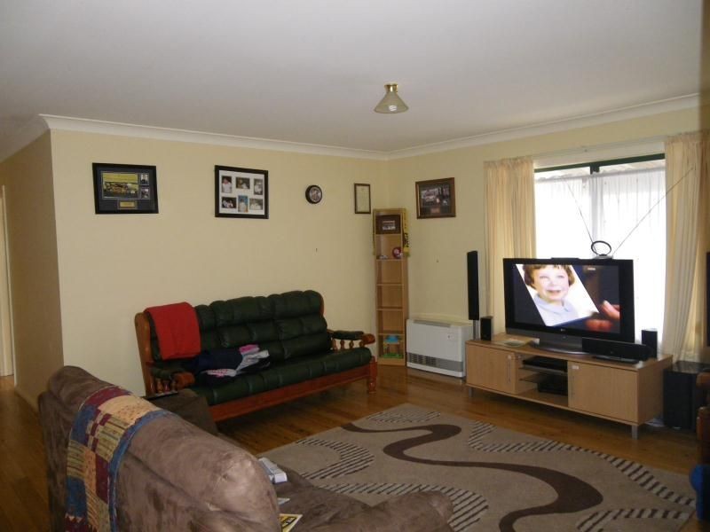 16 Crowson Street, Millthorpe NSW 2798