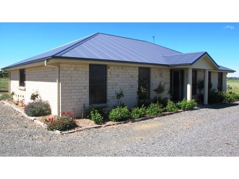 8 Bluett Close, Forest Reefs NSW 2798