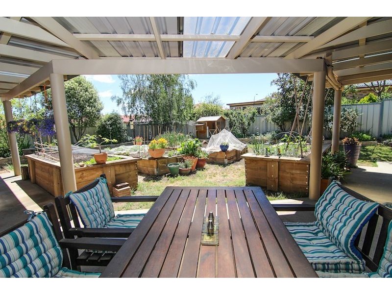 3 Cianfrano Place, Orange NSW 2800