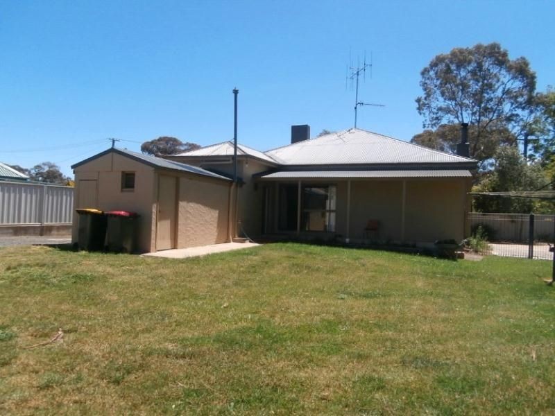 16 Rockley Street, Bathurst NSW 2795