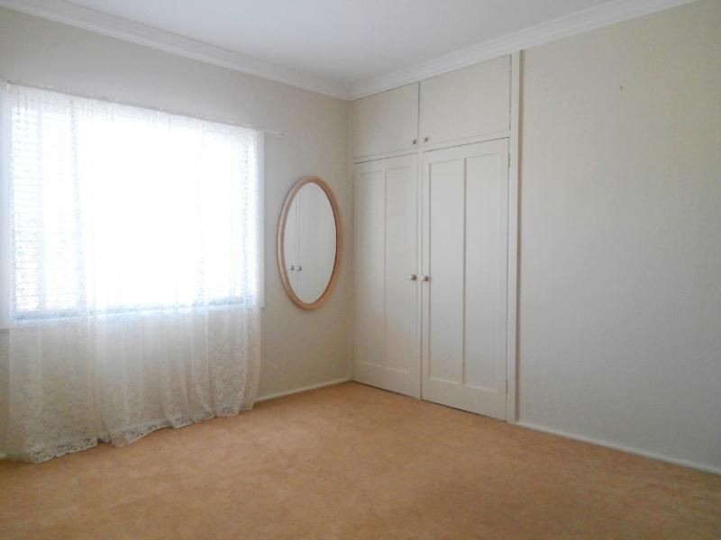 16 Rockley Street, Bathurst NSW 2795