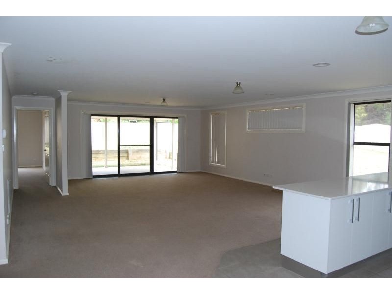 3 Burrows Court, Orange NSW 2800