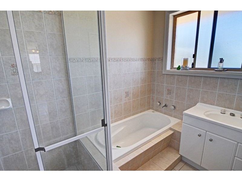 28 McCarron Place, Orange NSW 2800