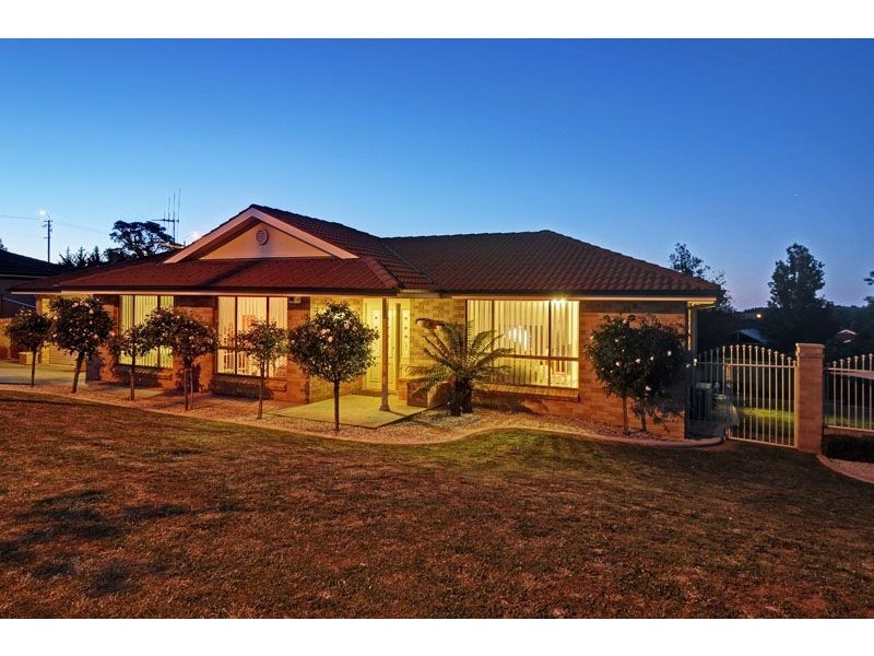 28 McCarron Place, Orange NSW 2800