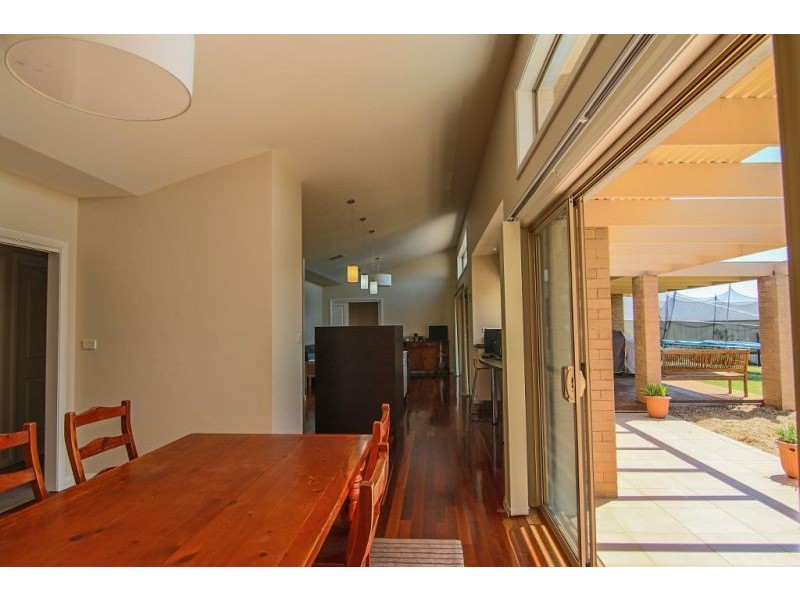 11 Collins Way, Orange NSW 2800