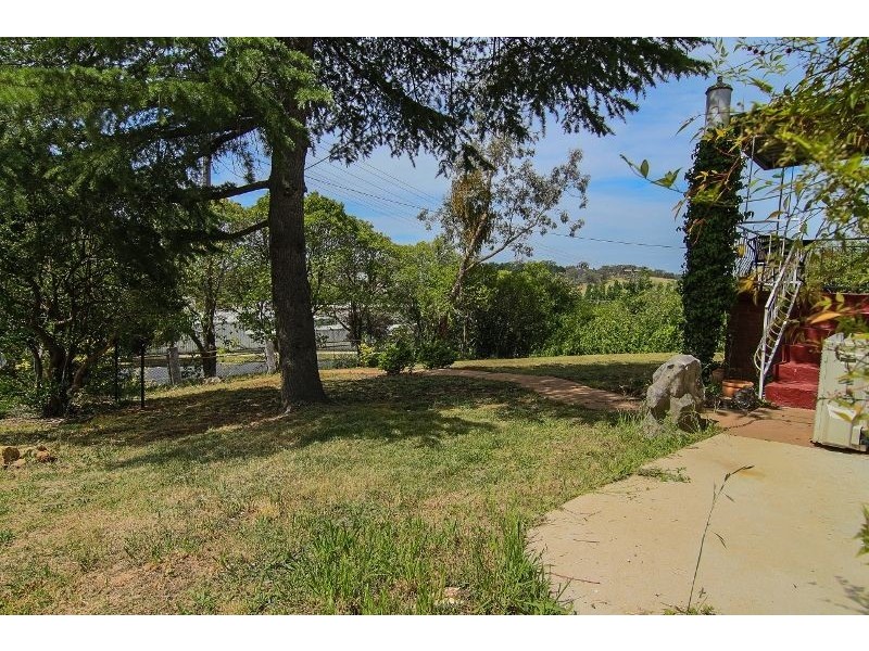6 Wellington Street, Molong NSW 2866